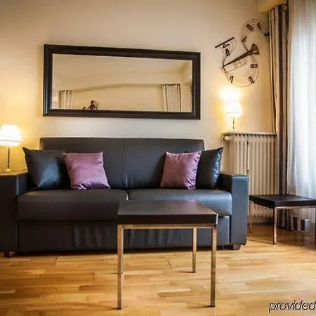 Louvre Sainte Anne ホテル 3*