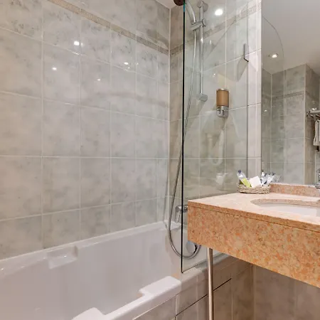 Louvre Sainte Anne Hotel 3*