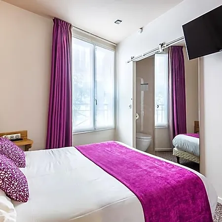 Louvre Sainte Anne Hotel 3*