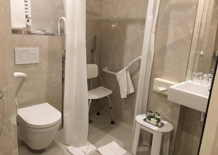 Louvre Sainte Anne Hotell Paris