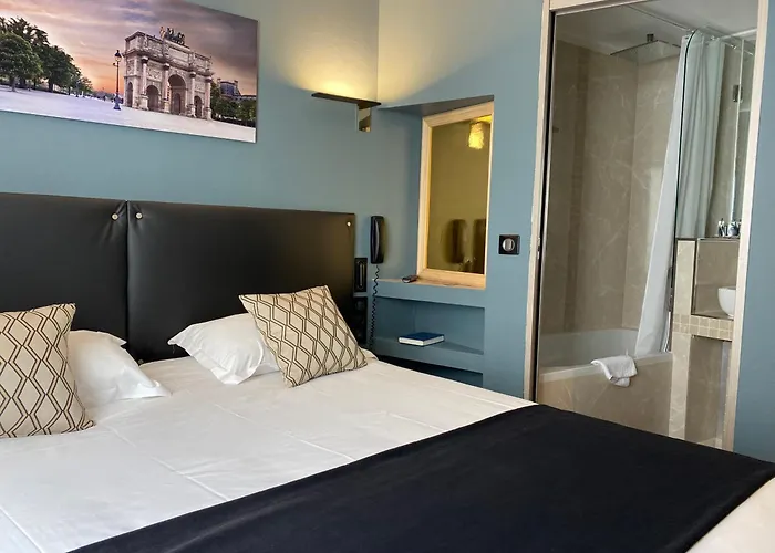 Louvre Sainte Anne Paris