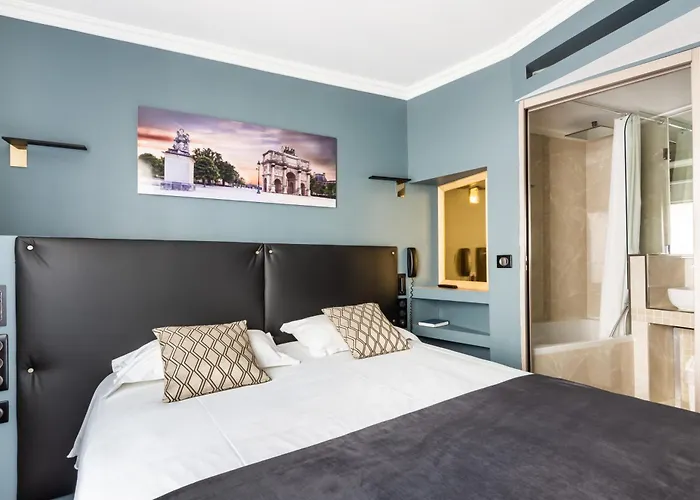 Hotell Louvre Sainte Anne 3*