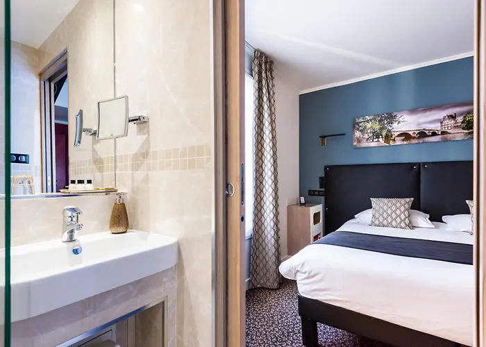 Louvre Sainte Anne 3*