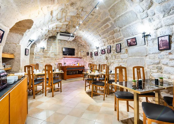 Louvre Sainte Anne Hotell