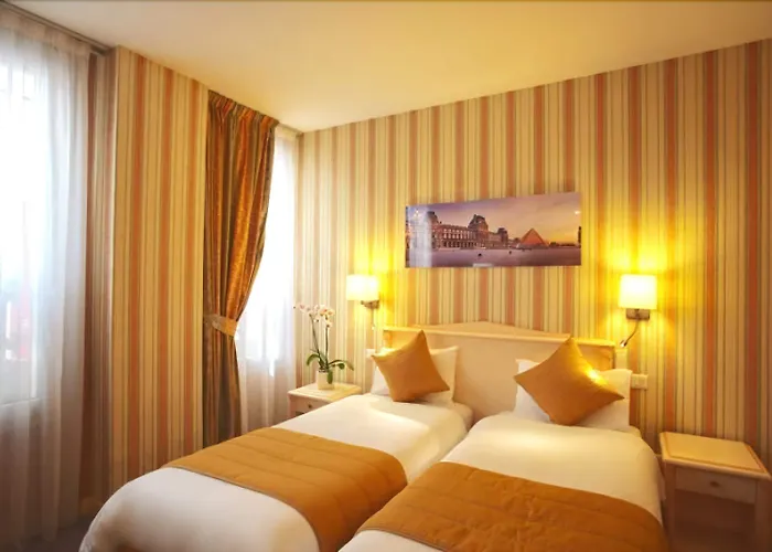 Louvre Sainte Anne 3*