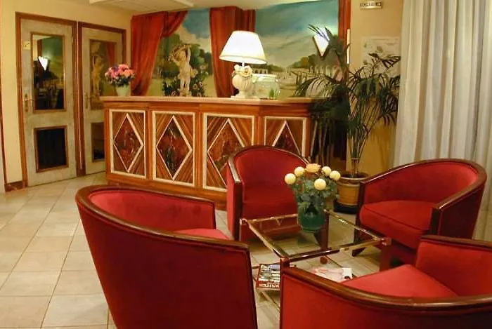 Louvre Sainte Anne Hotell 3*