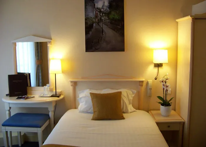 Louvre Sainte Anne Paris